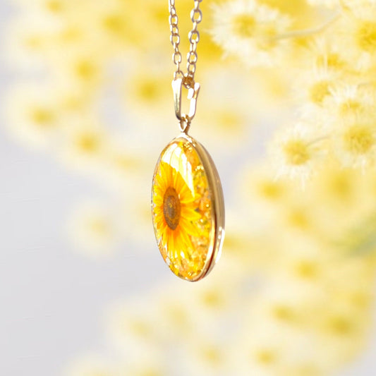Gold full sunflower necklace