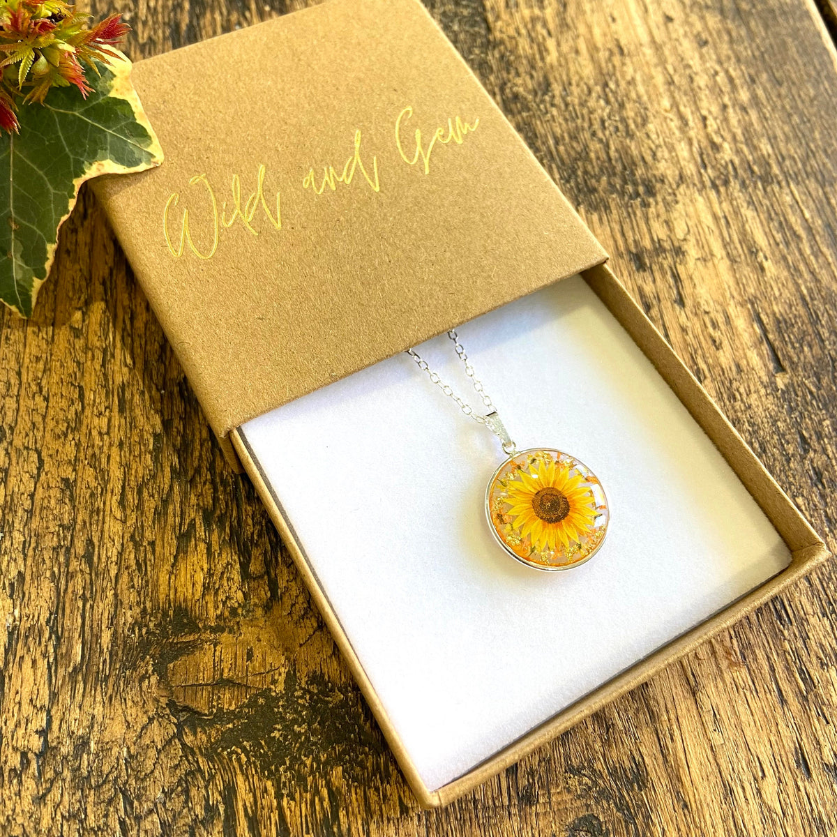 Silver full sunflower necklace