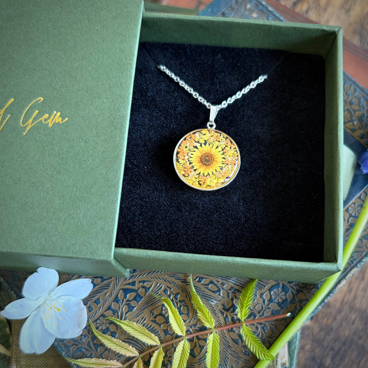 Silver sunflower necklace