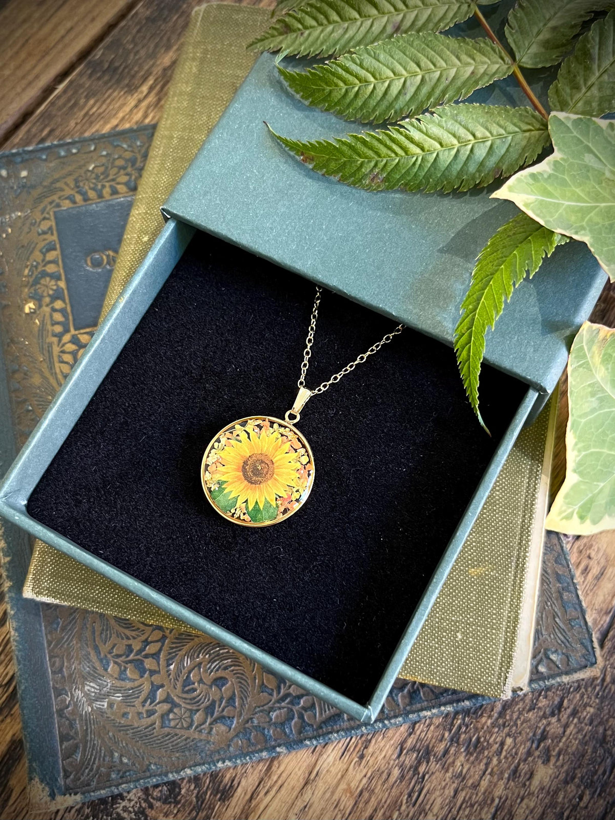 Gold sunflower necklace