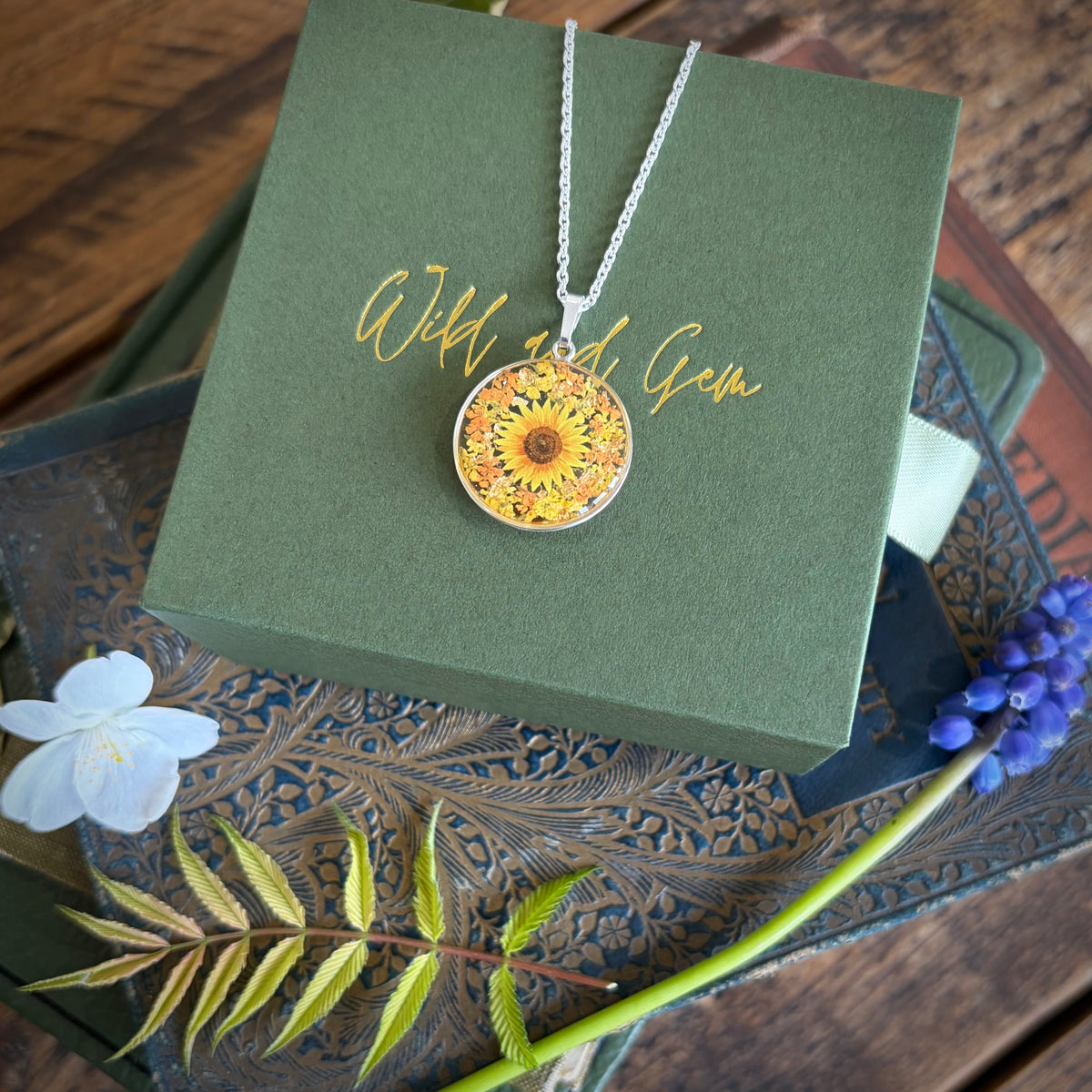 Silver sunflower necklace