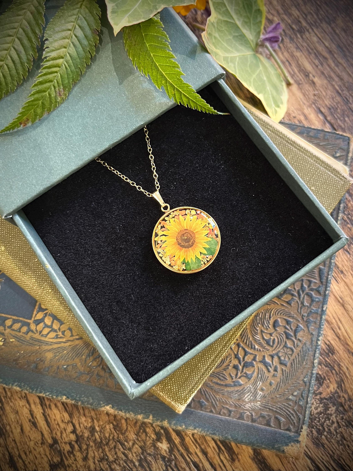 Gold sunflower necklace