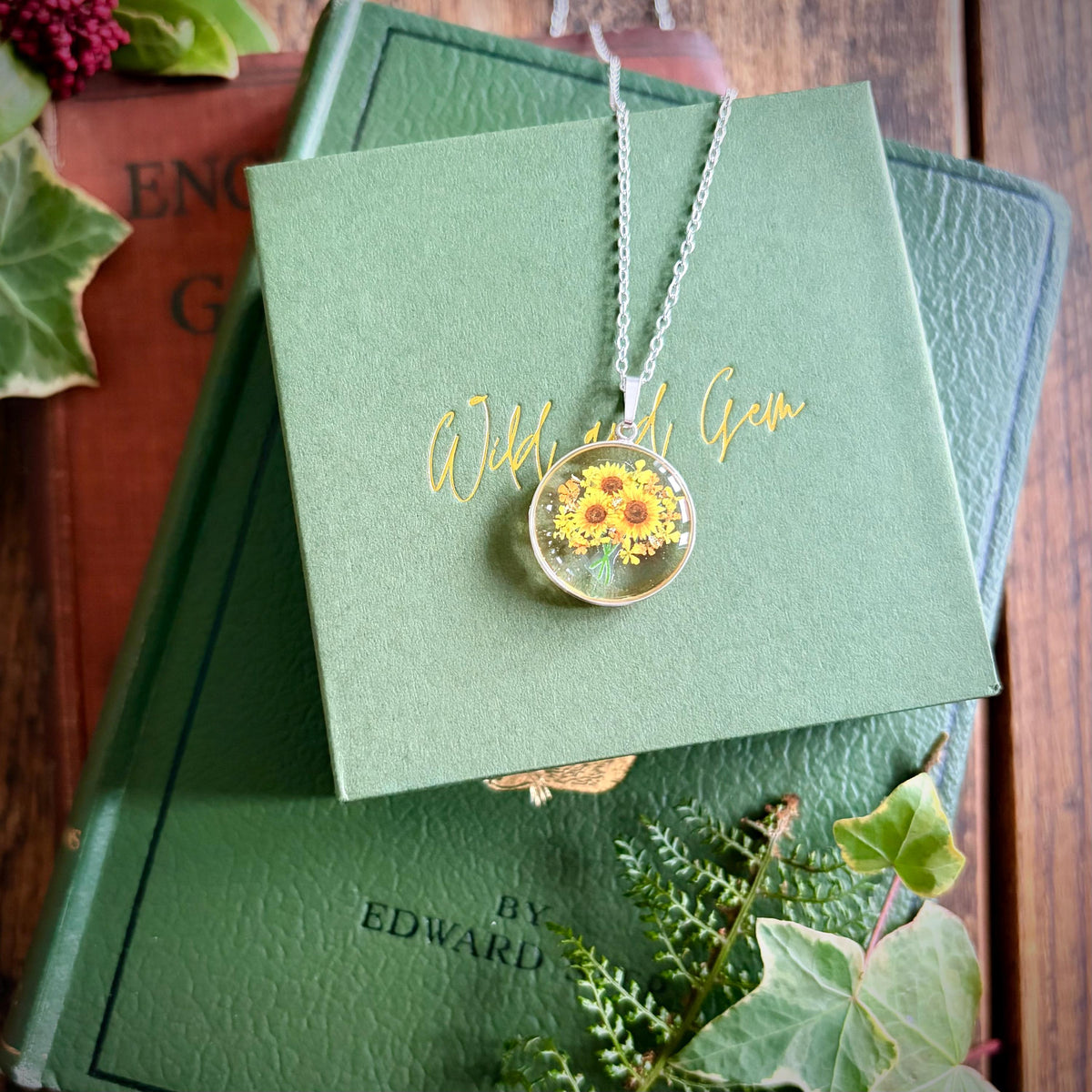 Sunflower bouquet necklace