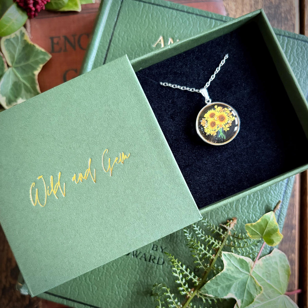 Sunflower bouquet necklace