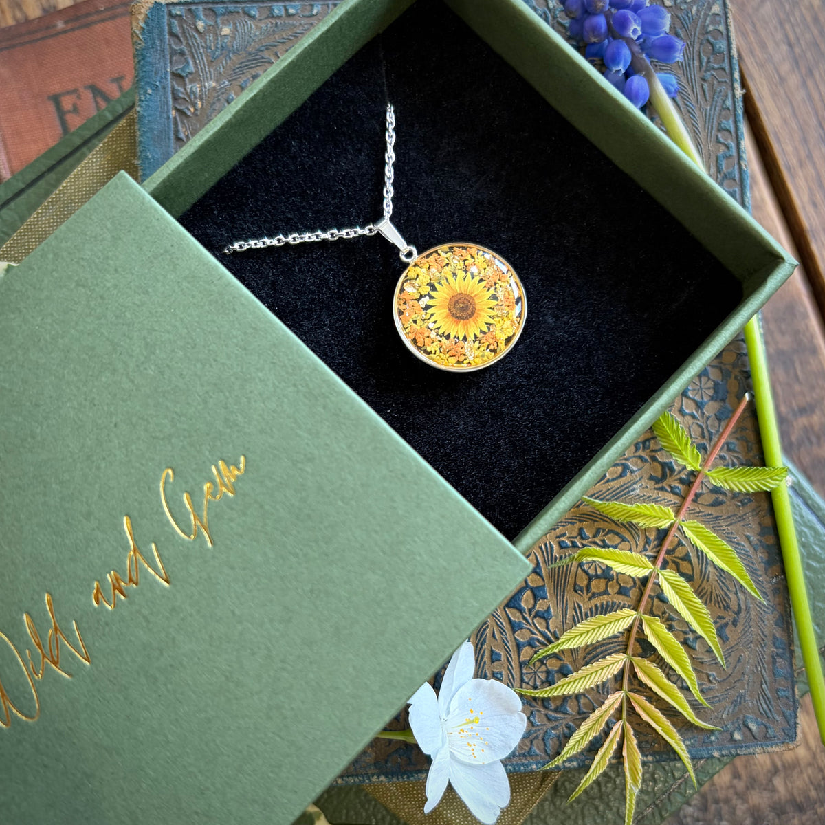 Silver sunflower necklace