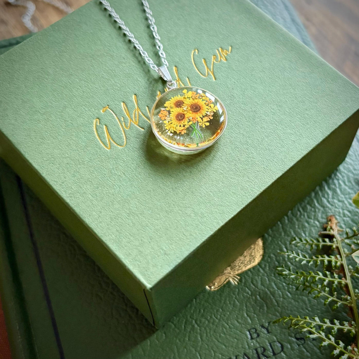 Sunflower bouquet necklace