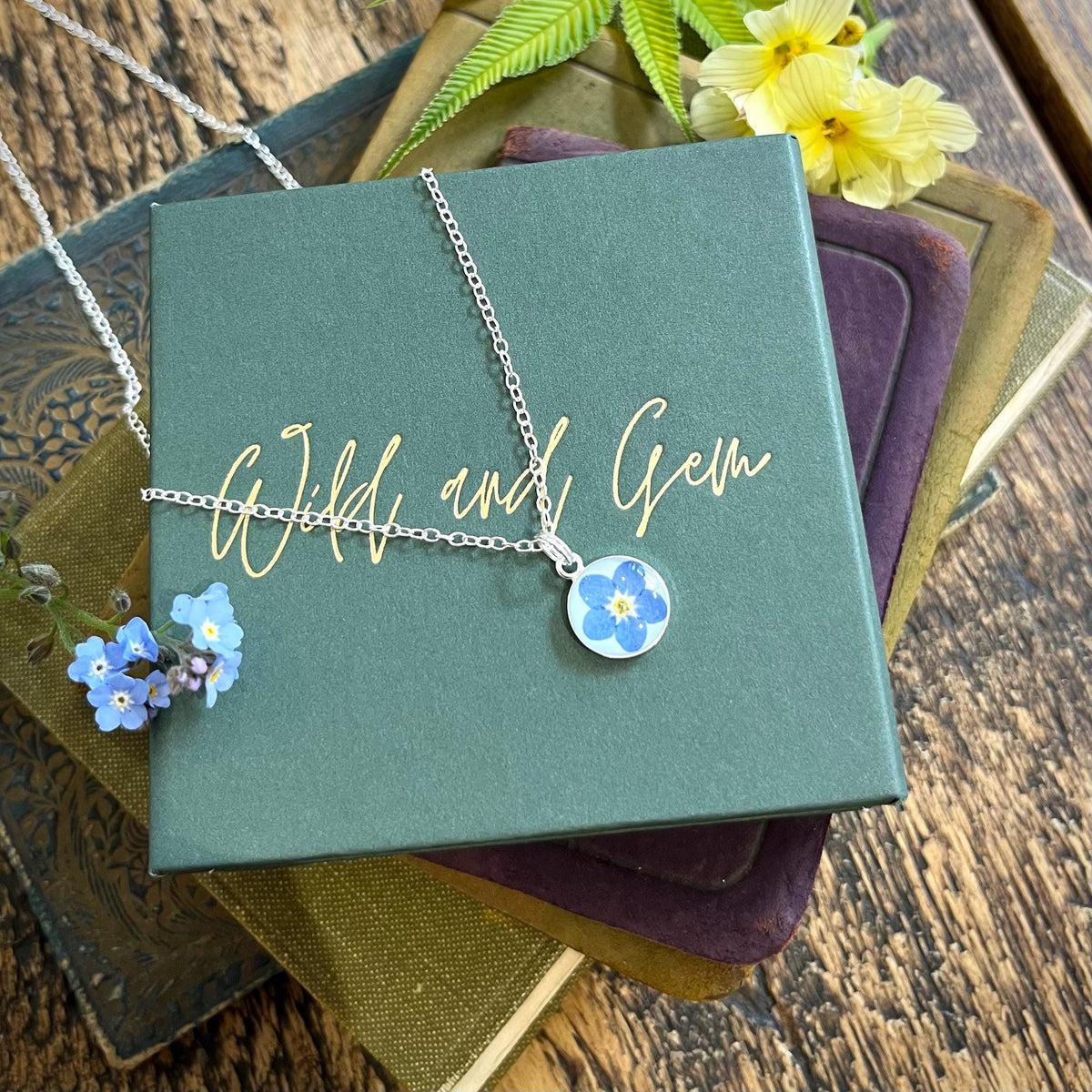 Forget me not necklace