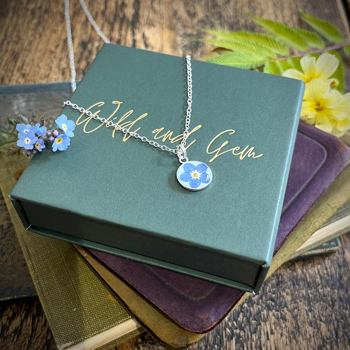Forget me not necklace