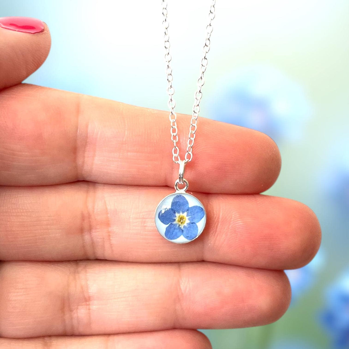 Forget me not necklace